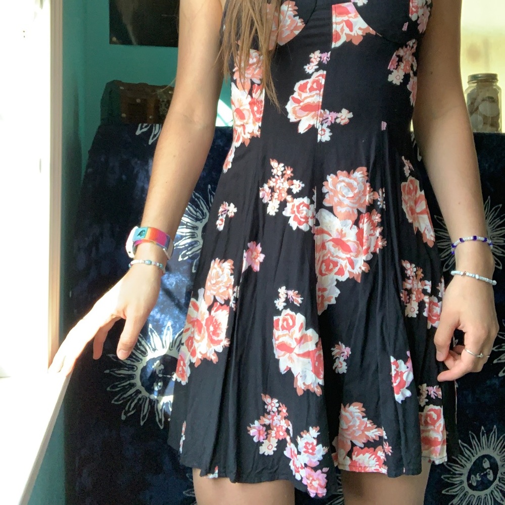 Black roses dress